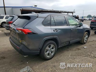 Trzecie zdjęcie samochodu z tyłu: 2019 TOYOTA RAV4 XLE VIN:JTMP1RFV7KD046486 - miniatura