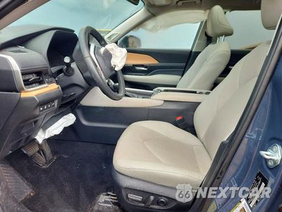Zdjęcie 7 z 14 samochodu: 2024 TOYOTA GRAND HIGHLANDER HYBRID LIMITED VIN:5TDACAB51RS011190 - miniatura