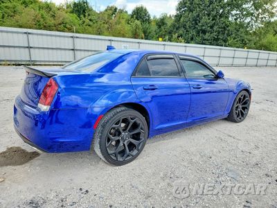 Trzecie zdjęcie samochodu z tyłu: 2018 CHRYSLER 300 S VIN:2C3CCABG4JH332299 - miniatura