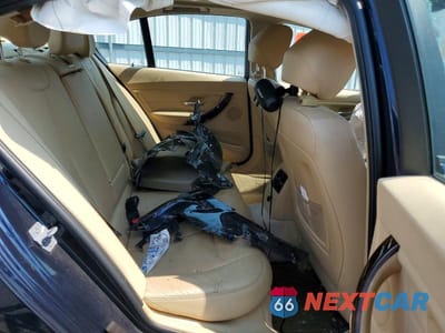 Zdjęcie 10 z 12 samochodu: 2013 BMW 328 XI SULEV VIN:WBA3B5G50DNS00887 - miniatura