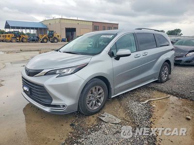2021 TOYOTA SIENNA XLE 5TDJSKFC5MS007847 - główne zdjęcie licytacji z USA - miniatura