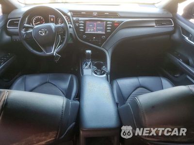Zdjęcie 8 z 13 samochodu: 2018 TOYOTA CAMRY SE VIN:4T1B11HK1JU545843 - miniatura