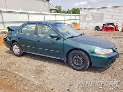 Czwarte zdjęcie samochodu z boku: 2002 HONDA ACCORD LX VIN:1HGCG56442A141247 - miniatura