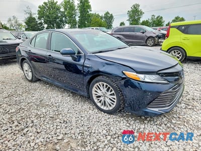 Czwarte zdjęcie samochodu z boku: 2018 TOYOTA CAMRY HYBRID XLE VIN:4T1B21HK4JU502224 - miniatura