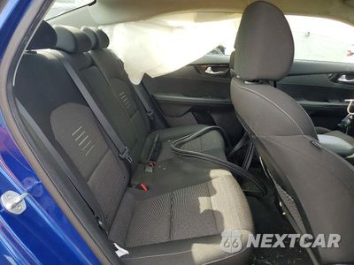 Zdjęcie 10 z 12 samochodu: 2019 KIA FORTE S VIN:3KPF34AD8KE078479 - miniatura