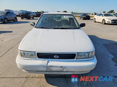 Piąte zdjęcie samochodu w środku: 1994 NISSAN SENTRA E VIN:JN1EB31P5RU336927 - miniatura
