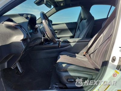 Zdjęcie 7 z 13 samochodu: 2019 LEXUS UX 200 VIN:JTHY3JBH0K2007877 - miniatura