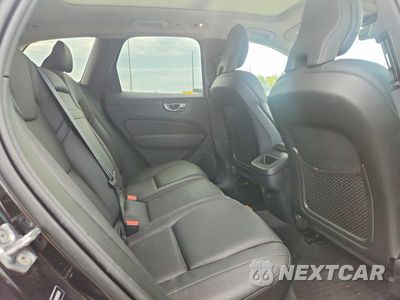 Zdjęcie 11 z 13 samochodu: 2021 VOLVO XC60 T5 MOMENTUM VIN:YV4102RK7M1783982 - miniatura