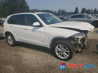 Czwarte zdjęcie samochodu z boku: 2015 BMW X5 XDRIVE35I VIN:5UXKR0C50F0K52151 - miniatura