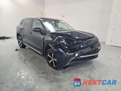 Czwarte zdjęcie samochodu z boku: 2026 VOLKSWAGEN TIGUAN SE VIN:3VVER7RM9TM016517 - miniatura