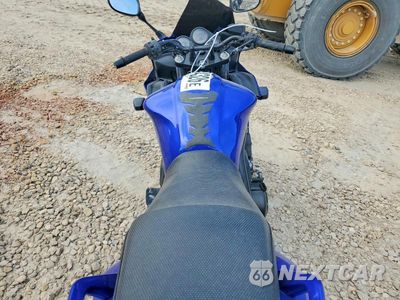 Zdjęcie 6 z 9 samochodu: 2005 YAMAHA FZS10 VIN:JYARN07E35A010688 - miniatura
