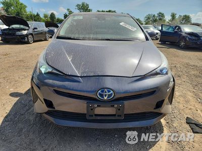 Piąte zdjęcie samochodu w środku: 2017 TOYOTA PRIUS FOUR VIN:JTDKARFU3H3032830 - miniatura