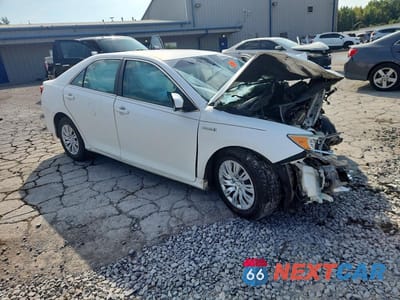 Czwarte zdjęcie samochodu z boku: 2013 TOYOTA CAMRY HYBRID LE VIN:4T1BD1FK8DU091461 - miniatura