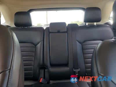 Zdjęcie 10 z 13 samochodu: 2019 FORD EDGE SEL VIN:2FMPK4J98KBC45364 - miniatura