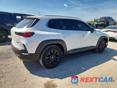 Trzecie zdjęcie samochodu z tyłu: 2024 MAZDA CX-50 PREMIUM VIN:7MMVABDM7RN241856 - miniatura