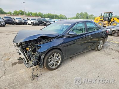2015 TOYOTA CAMRY SE 4T1BF1FKXFU979402 - główne zdjęcie licytacji z USA - miniatura