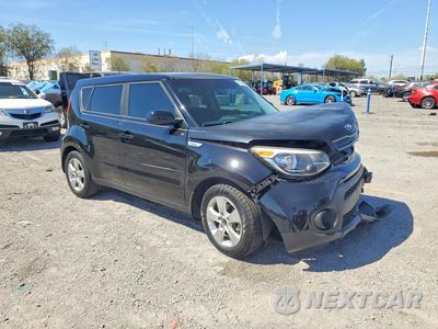 Czwarte zdjęcie samochodu z boku: 2018 KIA SOUL BASE VIN:KNDJN2A23J7899088 - miniatura