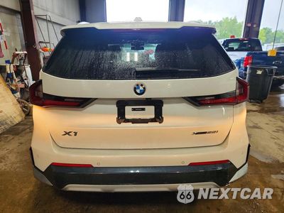 Zdjęcie 6 z 14 samochodu: 2023 BMW X1 XDRIVE28I VIN:WBX73EF03P5X85608 - miniatura