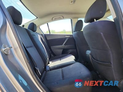 Zdjęcie 10 z 13 samochodu: 2010 MAZDA 3 I VIN:JM1BL1SF5A1171247 - miniatura
