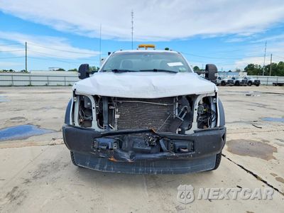 Piąte zdjęcie samochodu w środku: 2018 FORD F550 SUPER DUTY VIN:1FDUF5HY6JDA01067 - miniatura
