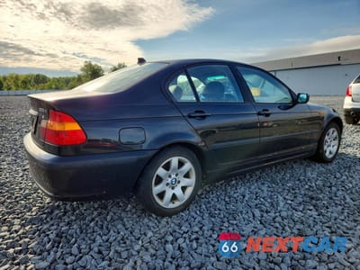 Trzecie zdjęcie samochodu z tyłu: 2004 BMW 325 XI VIN:WBAEU33494PR06832 - miniatura