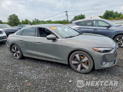 Czwarte zdjęcie samochodu z boku: 2025 AUDI A5 PREMIUM PLUS VIN:WAU2BCFU5SN032914 - miniatura
