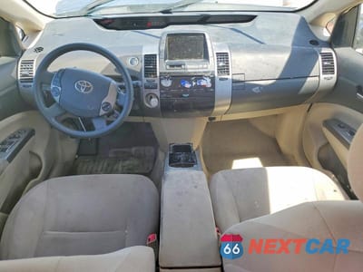 Zdjęcie 8 z 12 samochodu: 2005 TOYOTA PRIUS BASE VIN:JTDKB20U053088541 - miniatura