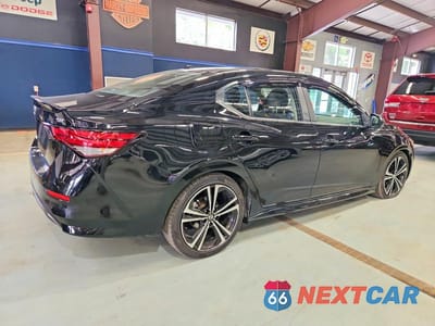 Trzecie zdjęcie samochodu z tyłu: 2020 NISSAN SENTRA SR VIN:3N1AB8DV2LY230171 - miniatura