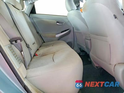 Zdjęcie 10 z 12 samochodu: 2013 TOYOTA PRIUS TWO VIN:JTDKN3DU2D1675535 - miniatura