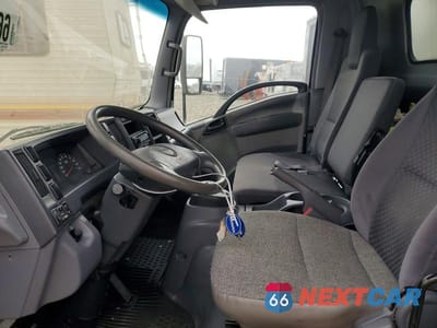 Zdjęcie 7 z 13 samochodu: 2009 ISUZU NPR BOX TRUCK VIN:JALB4W16497400827 - miniatura