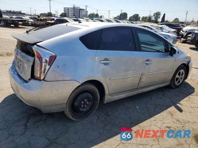 Trzecie zdjęcie samochodu z tyłu: 2015 TOYOTA PRIUS TWO VIN:JTDKN3DU9F1968142 - miniatura