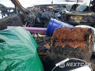 Zdjęcie 8 z 12 samochodu: 2006 CHEVROLET SILVERADO K3500 VIN:1GCJK33DX6F263682 - miniatura