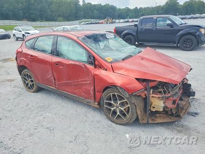 Czwarte zdjęcie samochodu z boku: 2018 FORD FOCUS SEL VIN:1FADP3M20JL277215 - miniatura