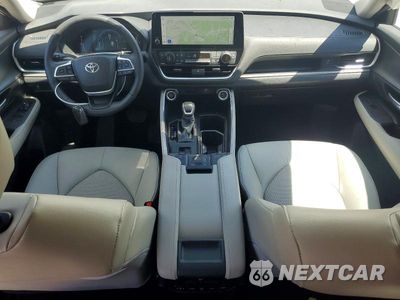 Zdjęcie 8 z 13 samochodu: 2026 TOYOTA GRAND HIGHLANDER XLE VIN:5TDAAAB53TS104807 - miniatura