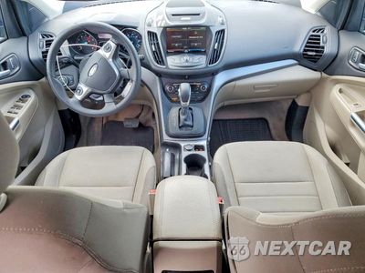 Zdjęcie 8 z 13 samochodu: 2015 FORD ESCAPE SE VIN:1FMCU9GX1FUC72479 - miniatura