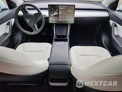 Zdjęcie 8 z 12 samochodu: 2021 TESLA MODEL Y VIN:5YJYGDEE5MF085211 - miniatura