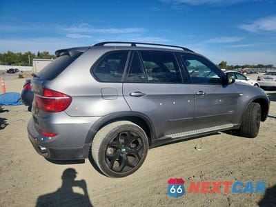 Trzecie zdjęcie samochodu z tyłu: 2012 BMW X5 XDRIVE35I VIN:5UXZV4C50CL747624 - miniatura