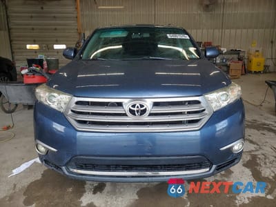 Piąte zdjęcie samochodu w środku: 2012 TOYOTA HIGHLANDER SE VIN:5TDBK3EH1CS169982 - miniatura