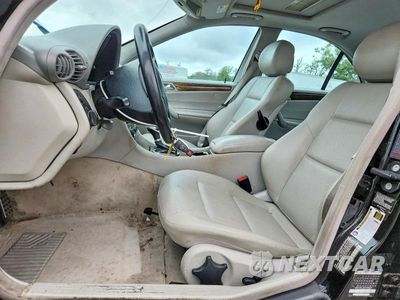 Zdjęcie 7 z 12 samochodu: 2007 MERCEDES-BENZ C 230 VIN:WDBRF52H97F935643 - miniatura