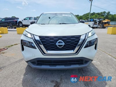 Piąte zdjęcie samochodu w środku: 2023 NISSAN ROGUE S VIN:5N1BT3AAXPC823032 - miniatura