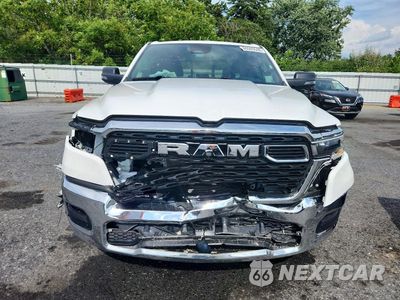 Piąte zdjęcie samochodu w środku: 2026 RAM 1500 BIG HORN/LONE STAR VIN:3C6SRFFP9T4159288 - miniatura