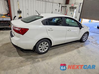 Trzecie zdjęcie samochodu z tyłu: 2015 KIA RIO LX VIN:KNADM4A33F6437094 - miniatura