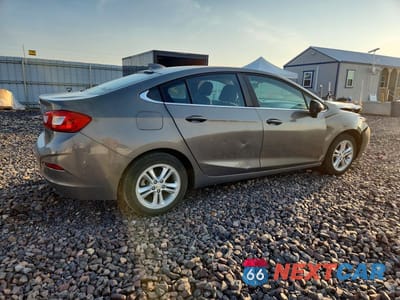 Trzecie zdjęcie samochodu z tyłu: 2017 CHEVROLET CRUZE LT VIN:1G1BE5SM5H7141083 - miniatura