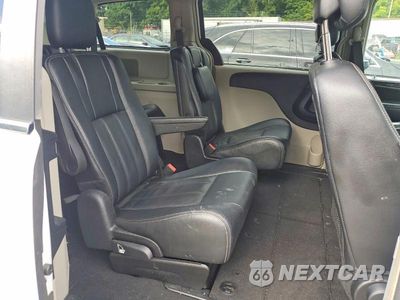 Zdjęcie 11 z 13 samochodu: 2016 CHRYSLER TOWN & COUNTRY TOURING VIN:2C4RC1BG2GR157897 - miniatura