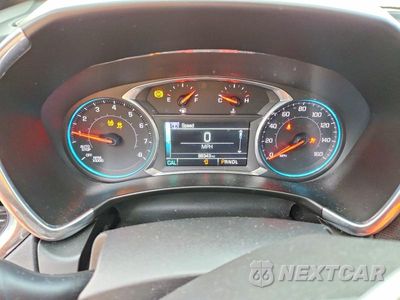 Zdjęcie 9 z 13 samochodu: 2018 CHEVROLET EQUINOX PREMIER VIN:3GNAXVEV8JS553871 - miniatura