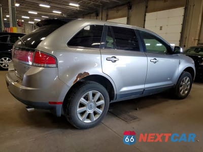 Trzecie zdjęcie samochodu z tyłu: 2008 LINCOLN MKX VIN:2LMDU88C28BJ15907 - miniatura