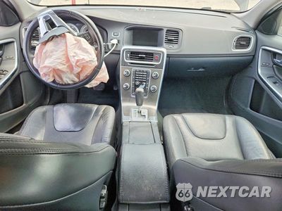 Zdjęcie 8 z 12 samochodu: 2012 VOLVO S60 T5 VIN:YV1622FS2C2101083 - miniatura