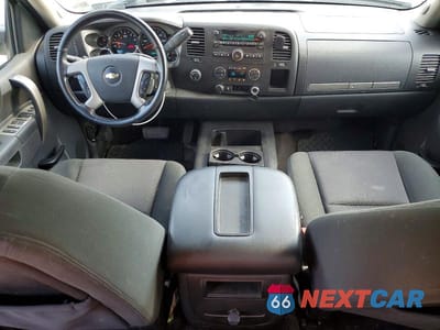 Zdjęcie 8 z 12 samochodu: 2012 CHEVROLET SILVERADO K1500 LT VIN:3GCPKSE70CG270341 - miniatura