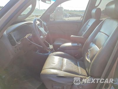 Zdjęcie 7 z 13 samochodu: 2001 TOYOTA SEQUOIA SR5 VIN:5TDBT44A01S047635 - miniatura