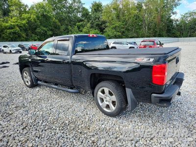Drugie zdjęcie samochodu z przodu: 2017 CHEVROLET SILVERADO K1500 LT VIN:1GCVKREC0HZ407833 - miniatura